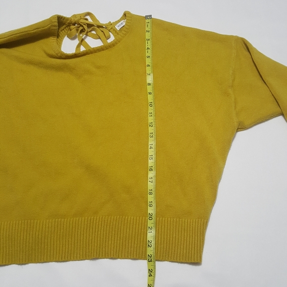 Woven Heart open Tie Back Sweater - Picture 5 of 13